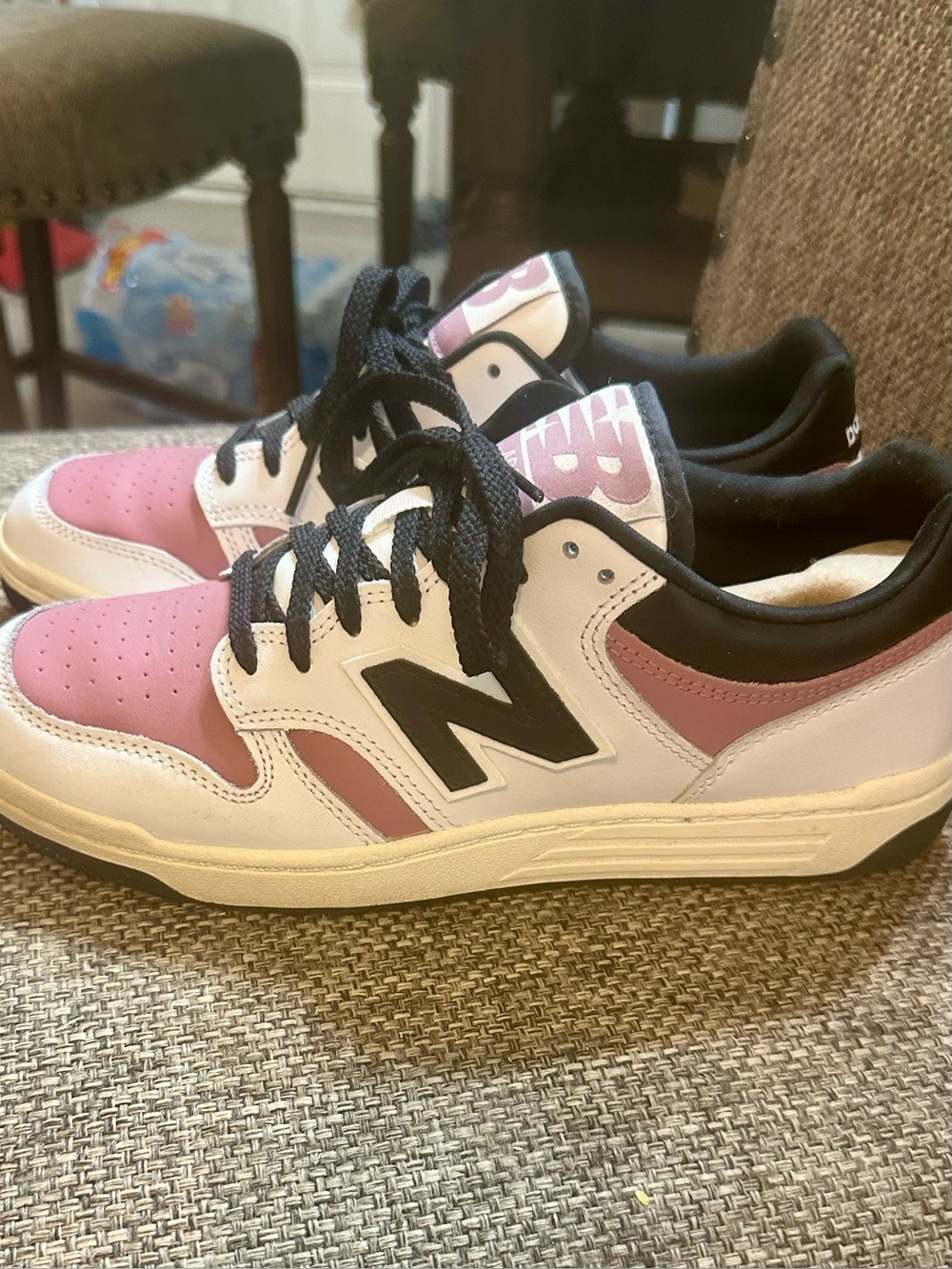 New Balance 480 Mauve, White & Black Retro Low-Top Sneakers